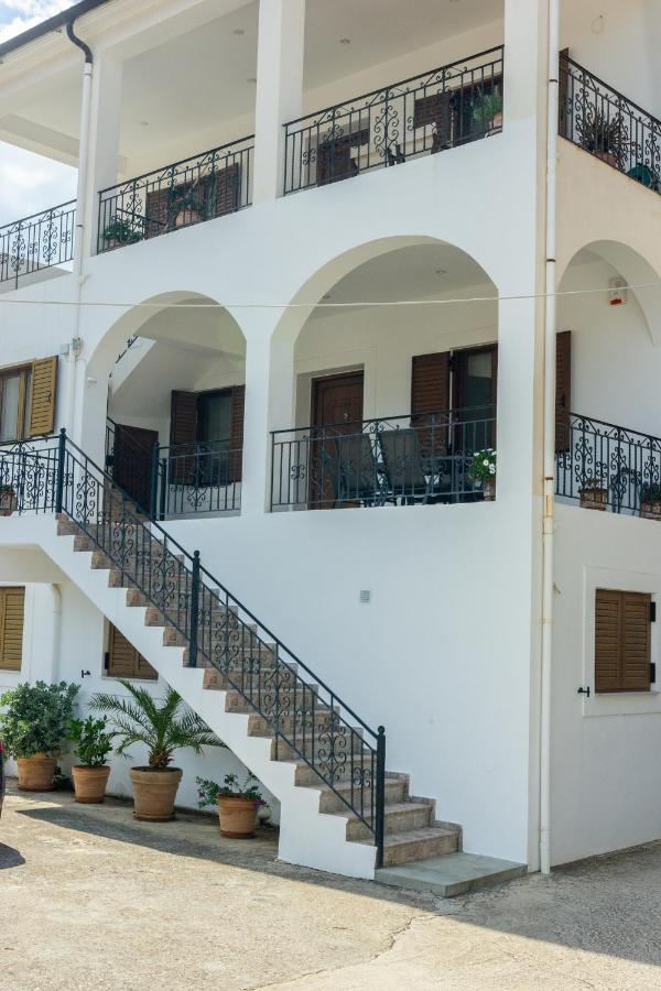 Katerina & Elia'S Family House Leonídion Exterior foto